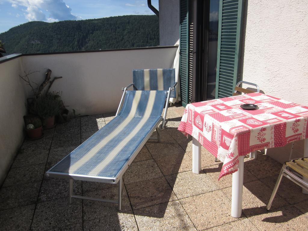 Gasthof Zum Roessl San Genesio Atesino Chambre photo
