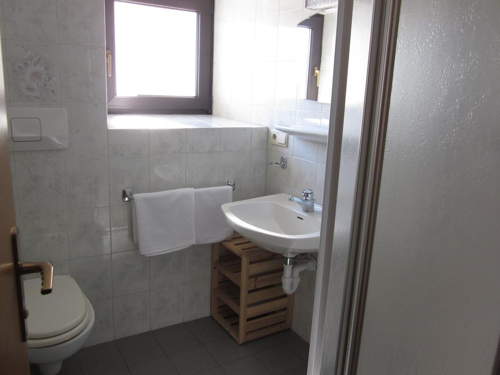 Gasthof Zum Roessl San Genesio Atesino Chambre photo